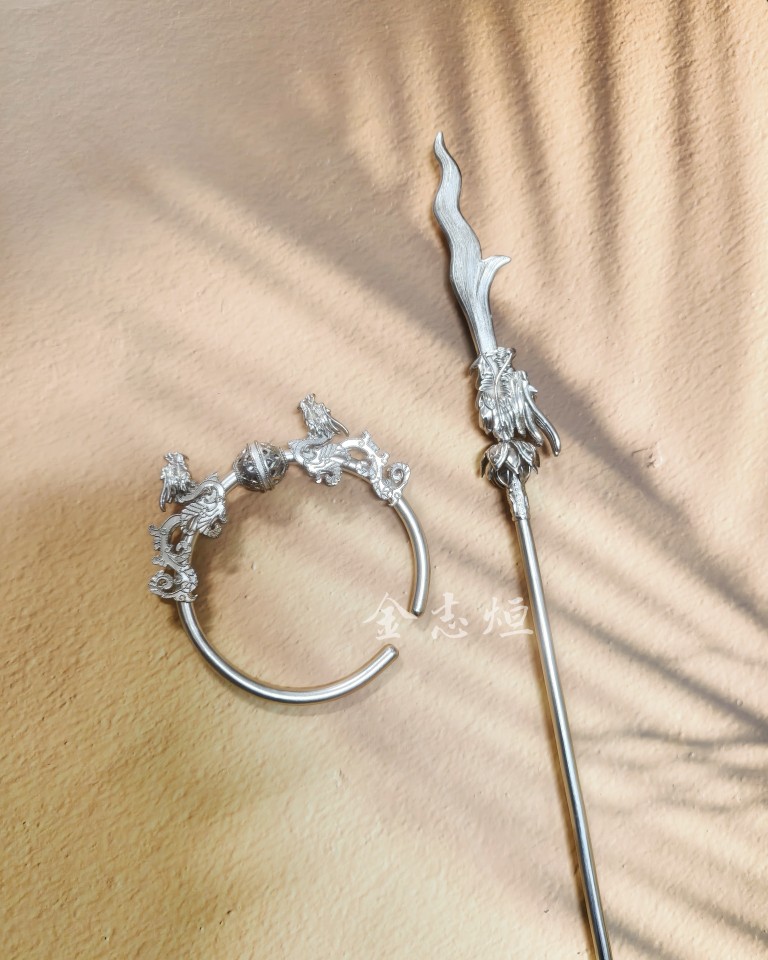 客製 二尺二 太子槍環
#中壇元帥
#純銀兵器
#手鏨蓮花
#雙龍搶珠